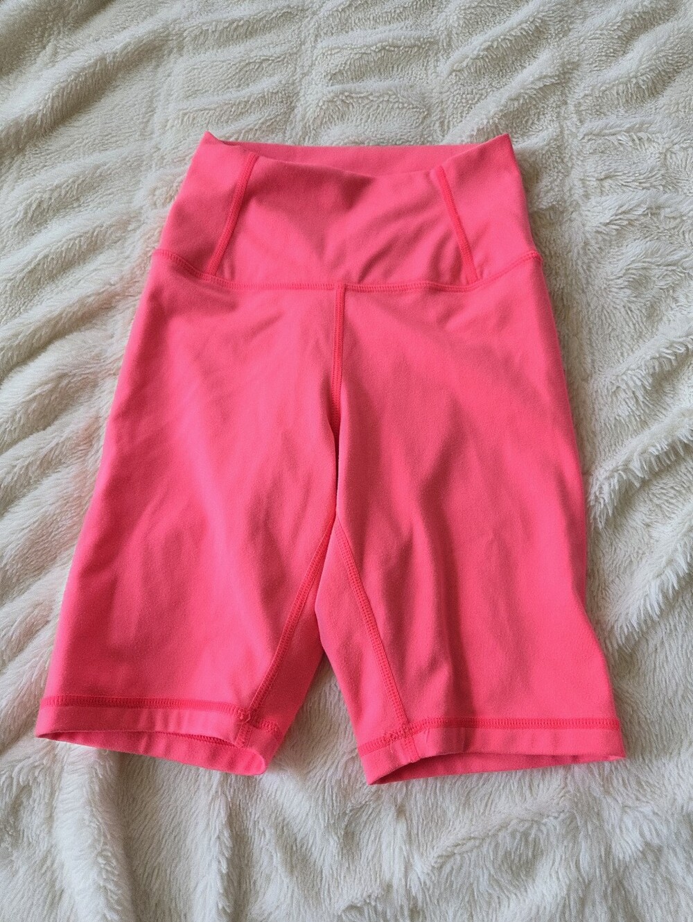 Etho Women's High-Waist Neon Pink Bike Shorts XXS